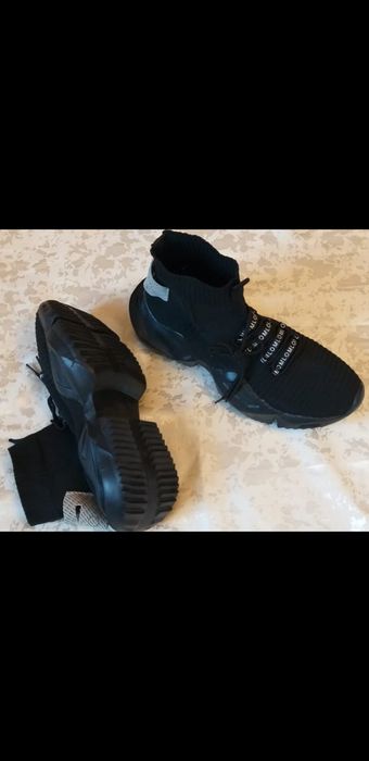 Новые 46-47размер.5000тг