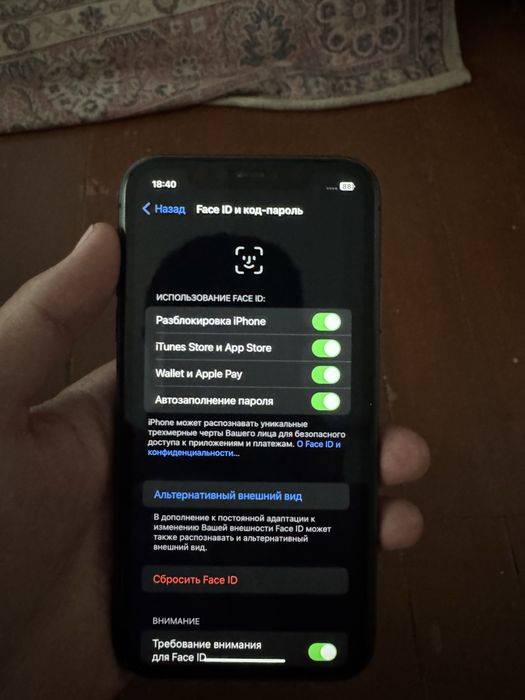 11  blac 128 gb