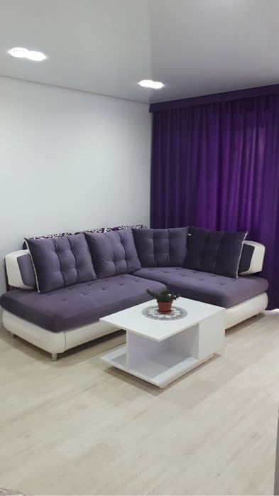 Продам журнальный столик