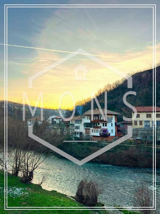 Продава се Етаж от къща в Велико Търново, Асенов - 150 кв.м за 1500 €/кв.м - Снимка #12