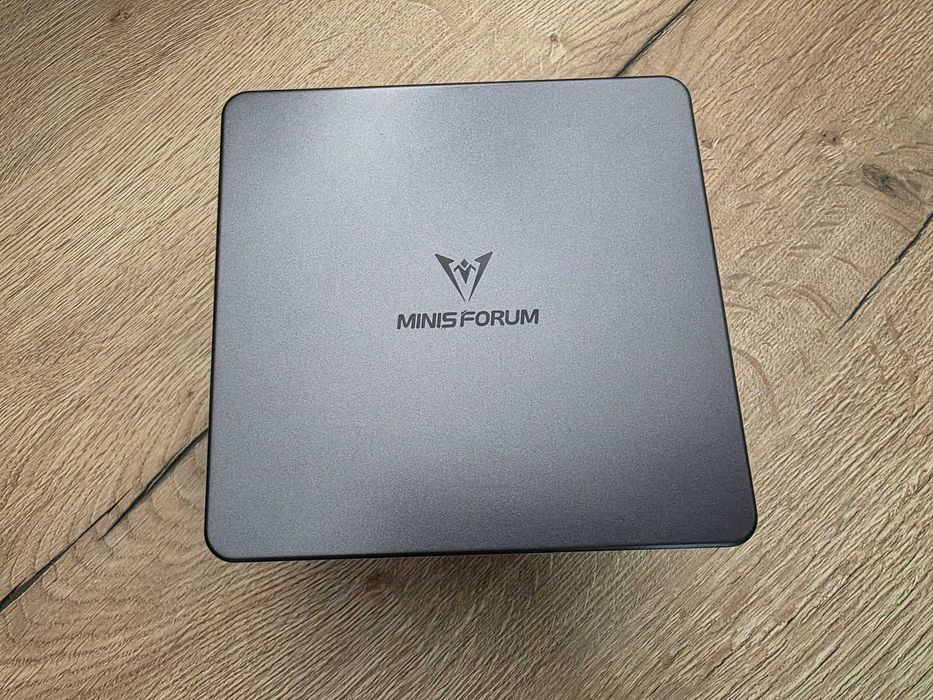 Sistem Mini PC Minisforum 760 Pro 32GB DDR5 SSD AMD Ryzen™ 5 7640HS