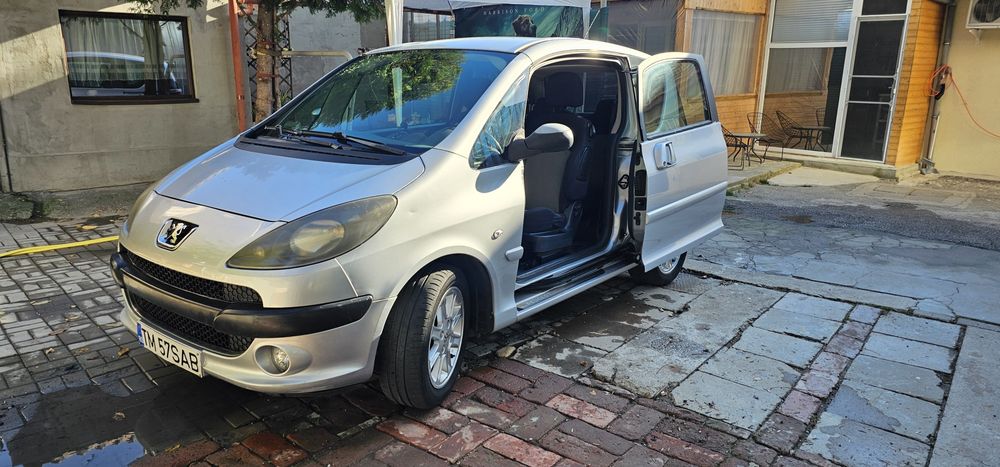 Vând peugeot 1007