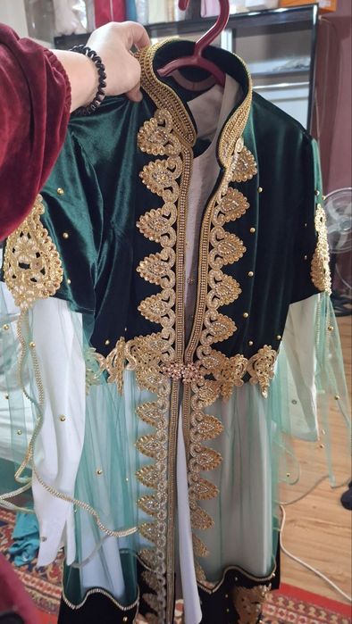 Kelinlik ko'ylagi bir marta kiyilgan xolati aʼlo