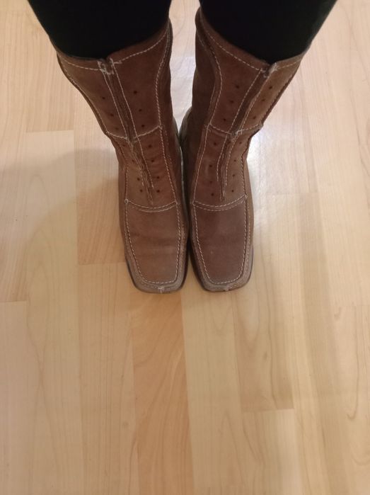 Продам б/у натуральная замша