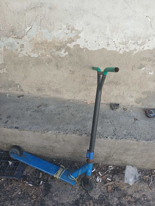 Самокат в прохом состояней