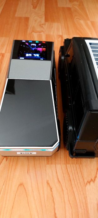 Mașinuță boxă portabilă