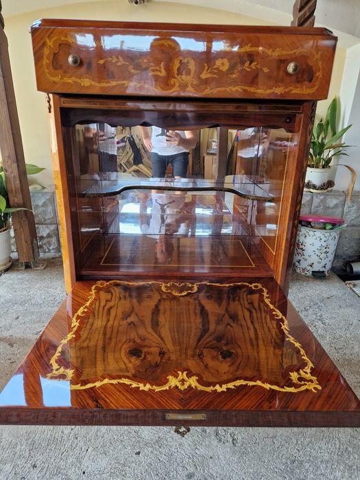 Уникален голям антикварен френски шкаф скрин бар