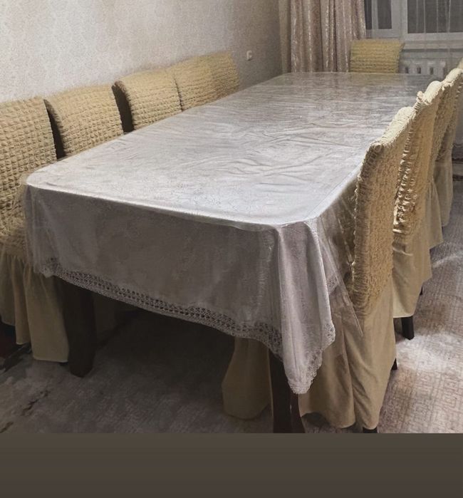 Продам стул и 12 стульев.