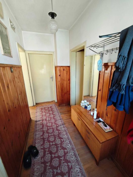 Етаж от къща за продажба в гр. Самоков