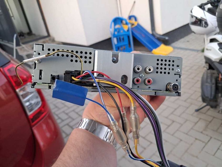 Amplificator auto,player si condensator