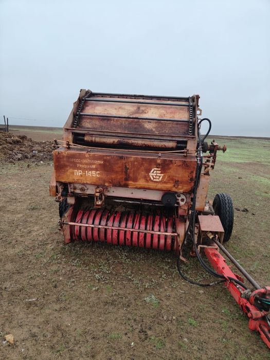 Рулонный пресс на ходу, продам