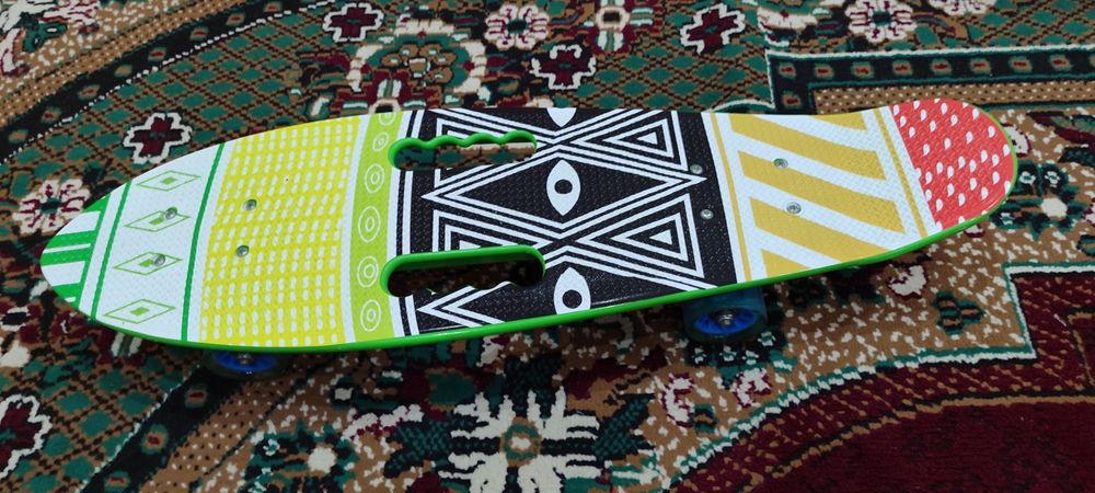 Продам новый скейт