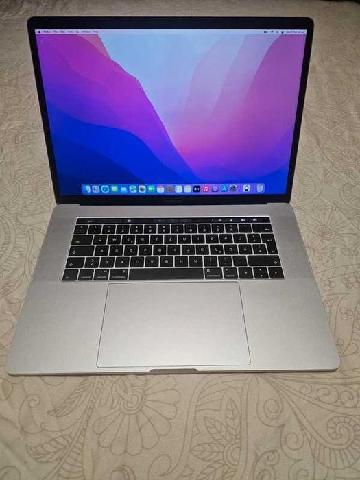 Apple MacBook Pro 15" Intel i7 16GB RAM 2TB SSD