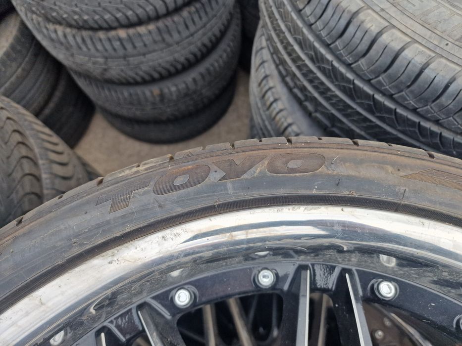 Гуми с Джанти за Audi Q7 295/35 R22