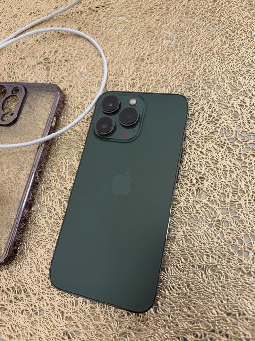 IPhone 13pro зелен
