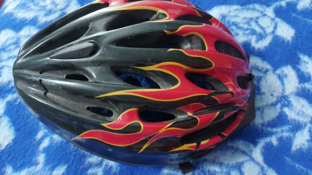 Каска за велосипед