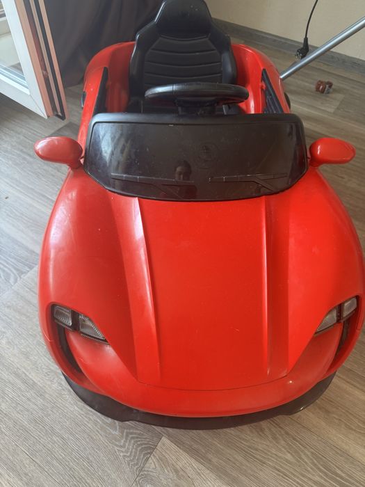 Продам Машинку на пульте