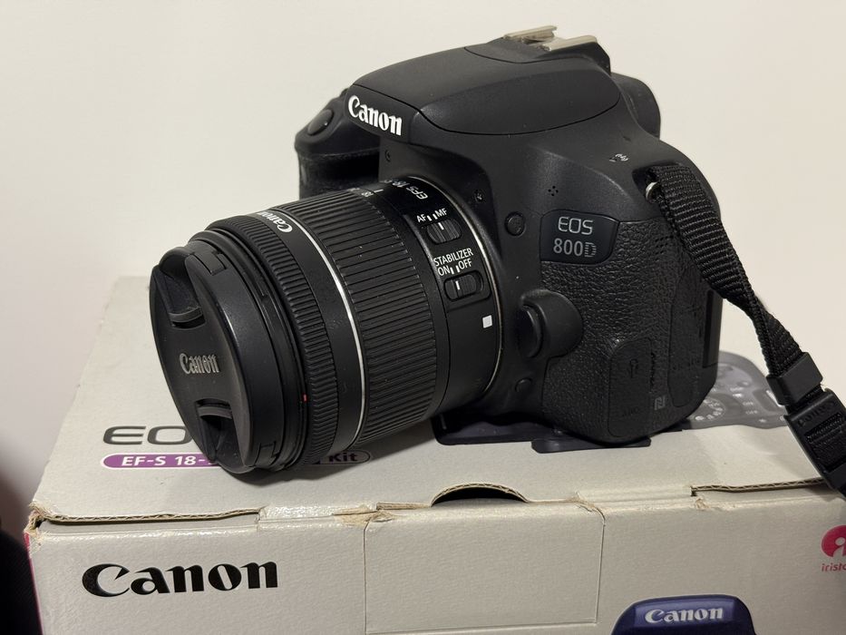 Комплект - Canon 800D, обективи, статив и аксесоари