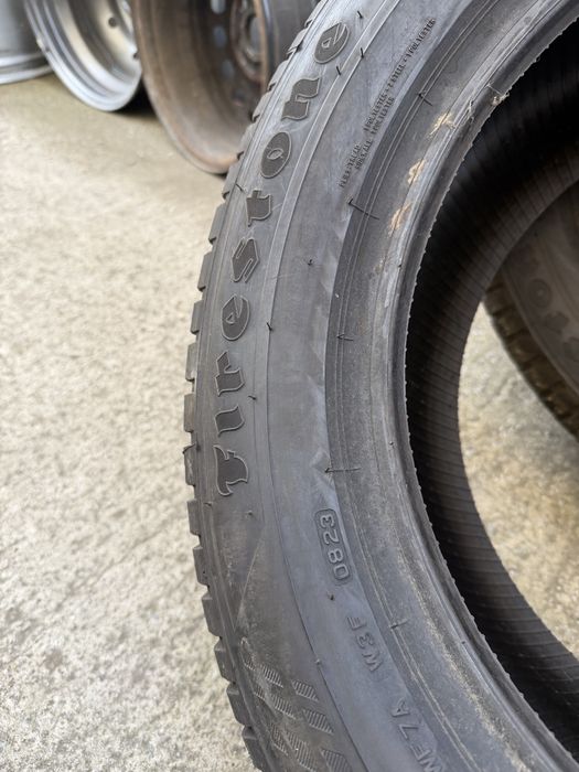 Чисто Нови 235/55/17 Всесезонни гуми Firestone