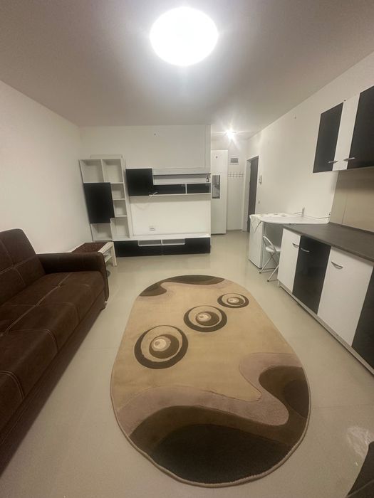 Garsonieră de inchiriat, loc de parcare privat inclus!