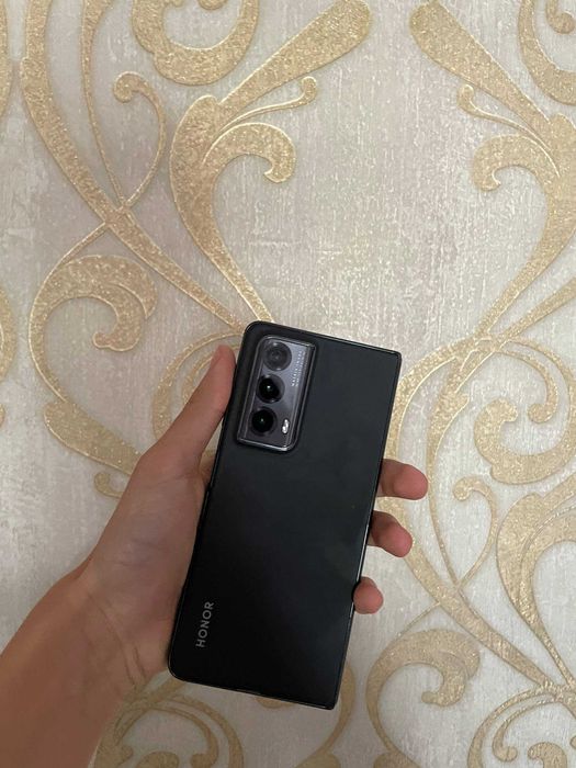 Продам honormagic v2