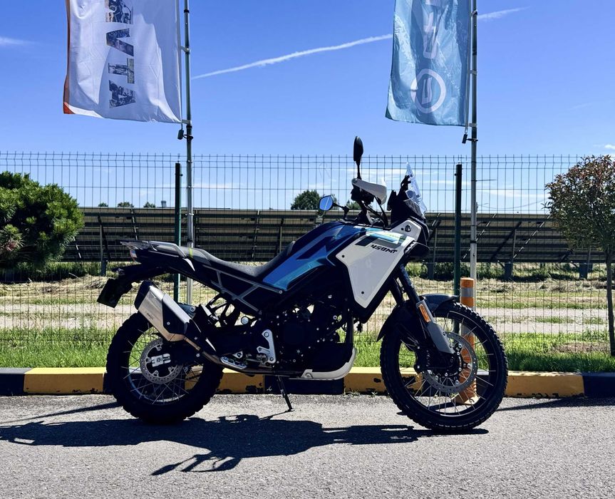 Motocicleta CFMOTO 450MT '26