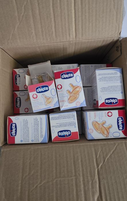 Биберони Chicco Fisiologica Anti-hiccup от естествен латекс, 0м+, комплект