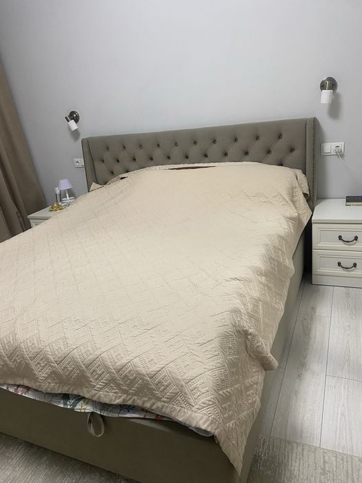 Продам двуспальную кровать