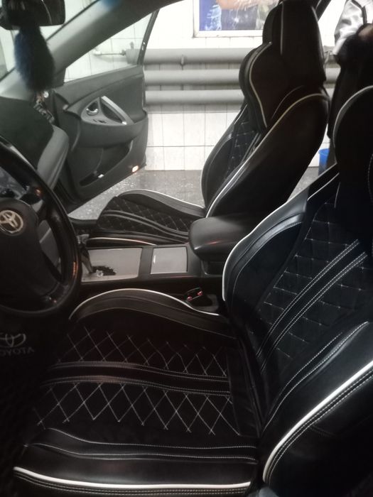 Продам машину тайоту Камри 40