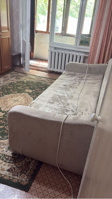 Отдам диван даром