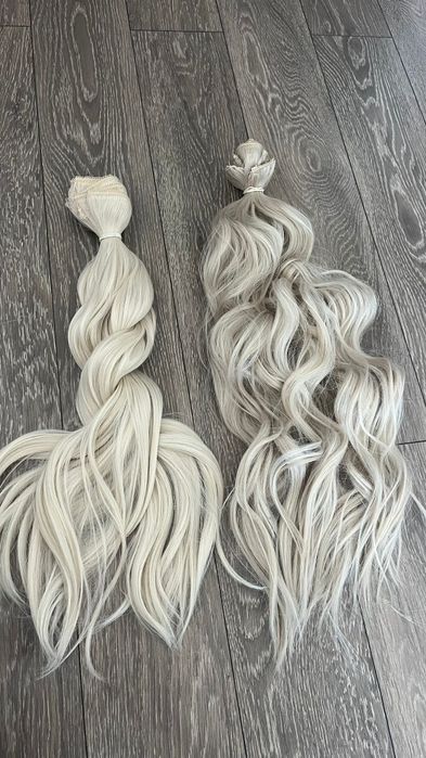 O bijuterie clip on ,extensii de par blond 60 cm si 50 cm
