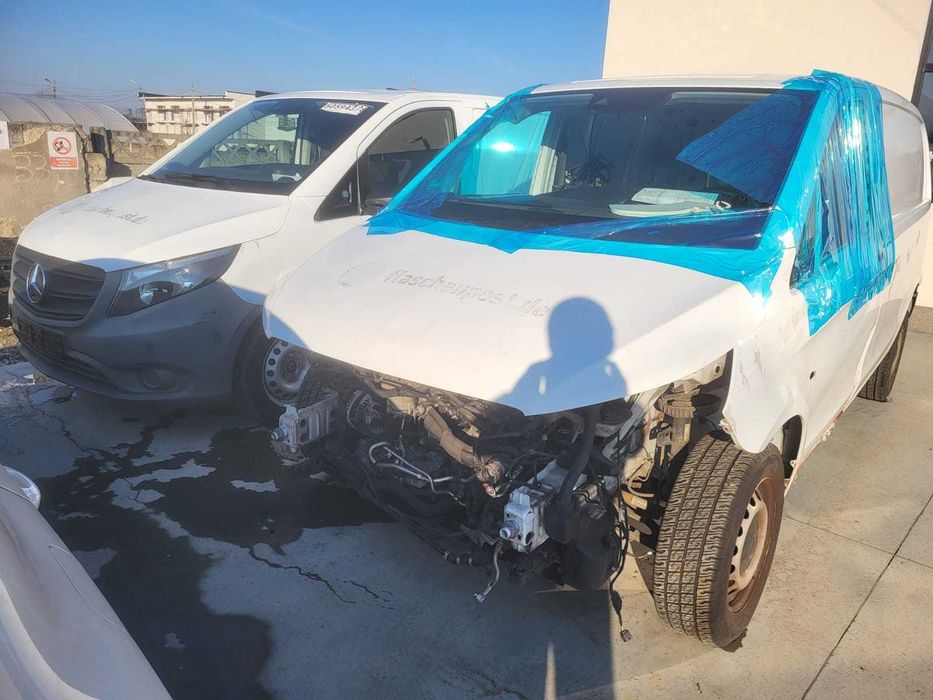 Dezmembrez Mercedes Vito 2024