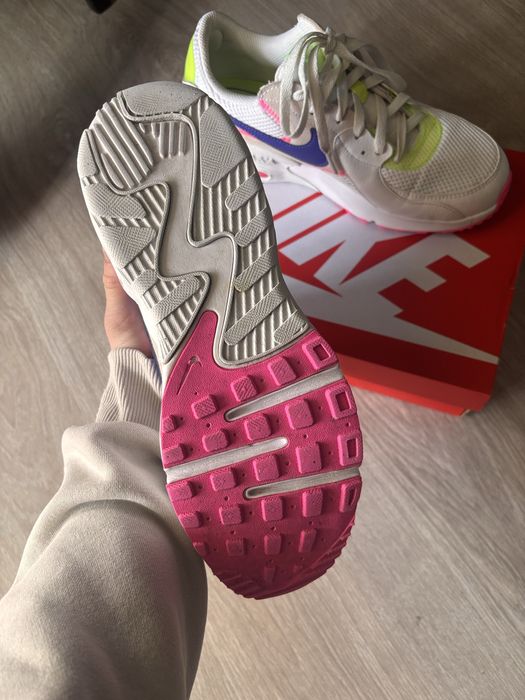 Оригинални маратонки Nike