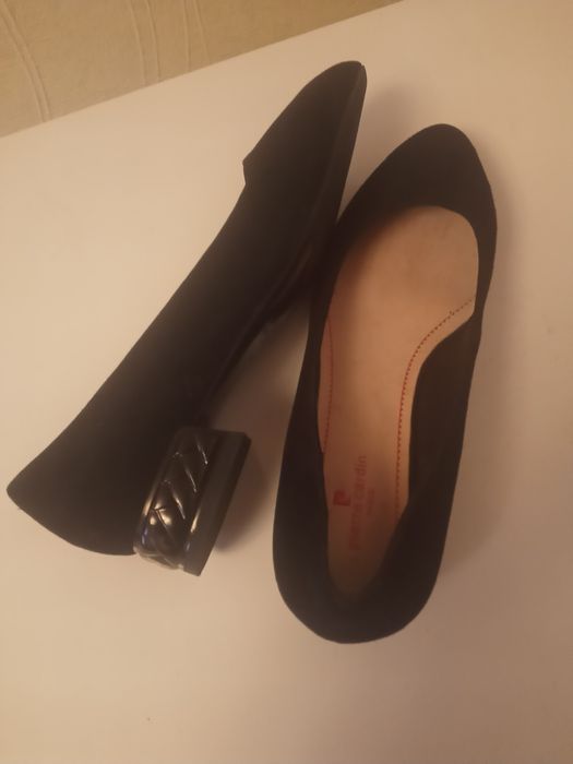 Новые замшевые туфли