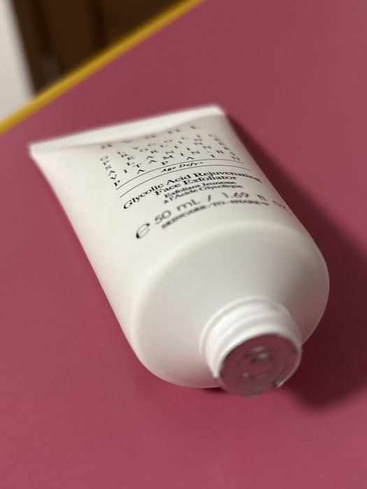 Avant glycolic Face exfoliator