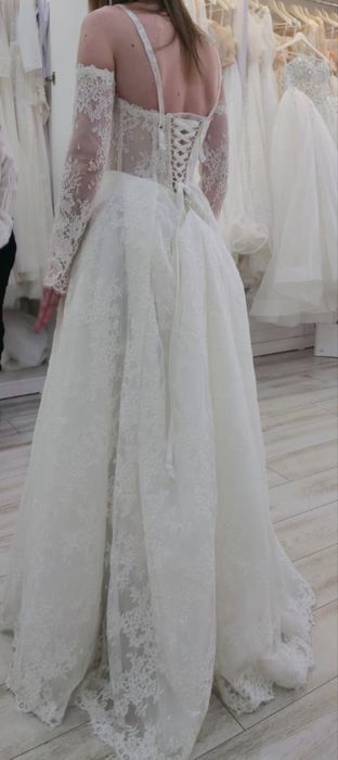 Rochie de mireasa tip A din dantela