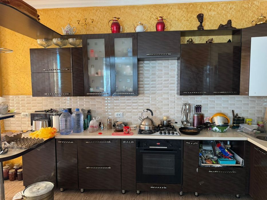 Продам кухонный стенку