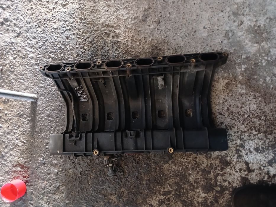 Всасывающий коллектор БМВ Е34