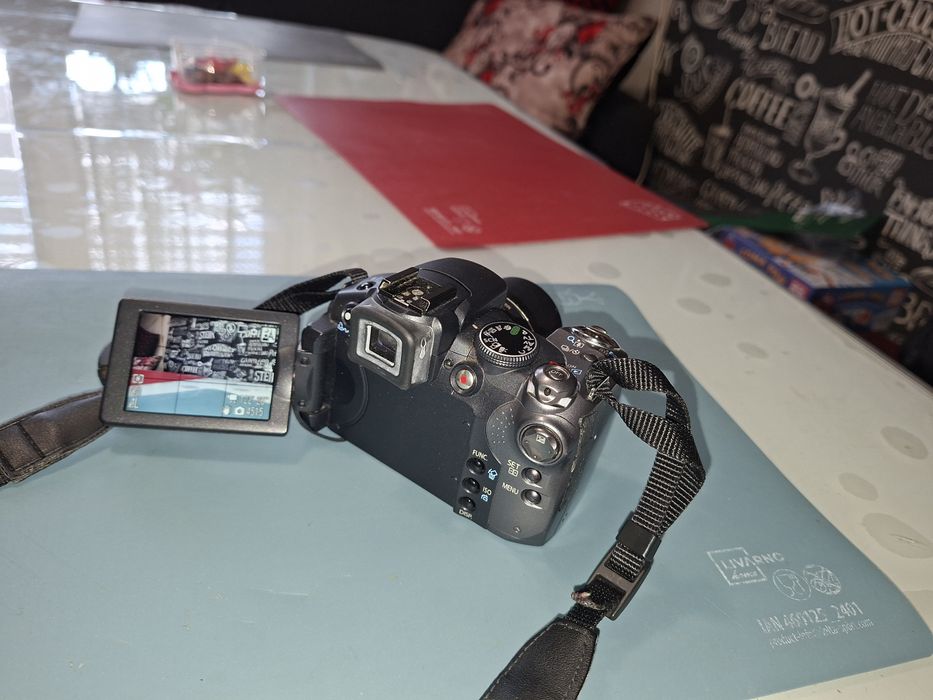 Canon PowerShot S5, 12 x zoom, card SD 16gb, Face Detection, ecran rabatabil