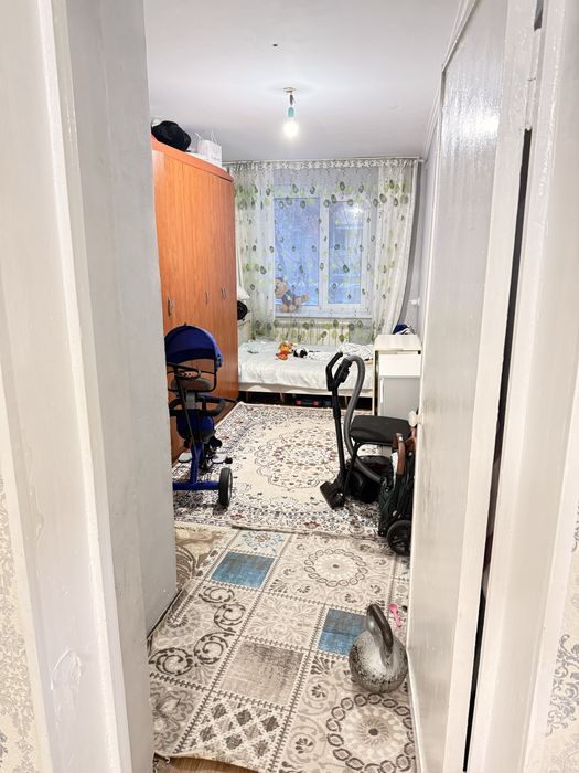 Продам 2х  комнатную квартиру в центре