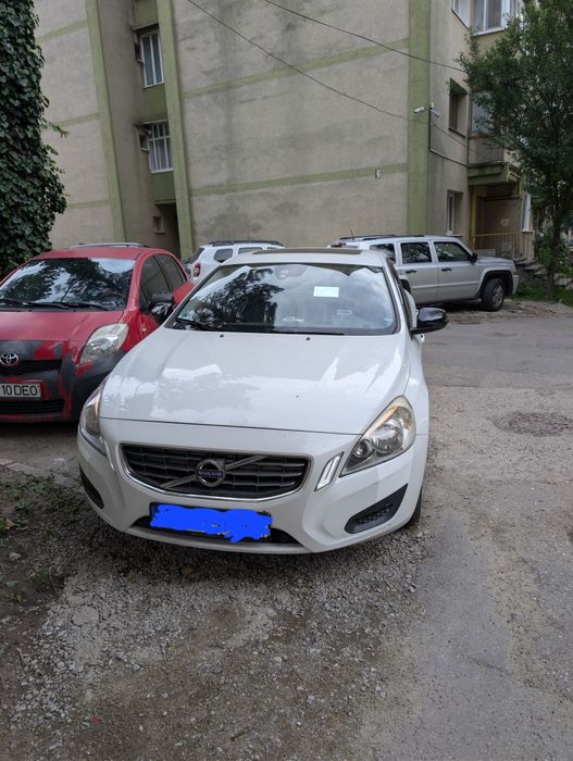 Vând Volvo V60 1.6 eDrive