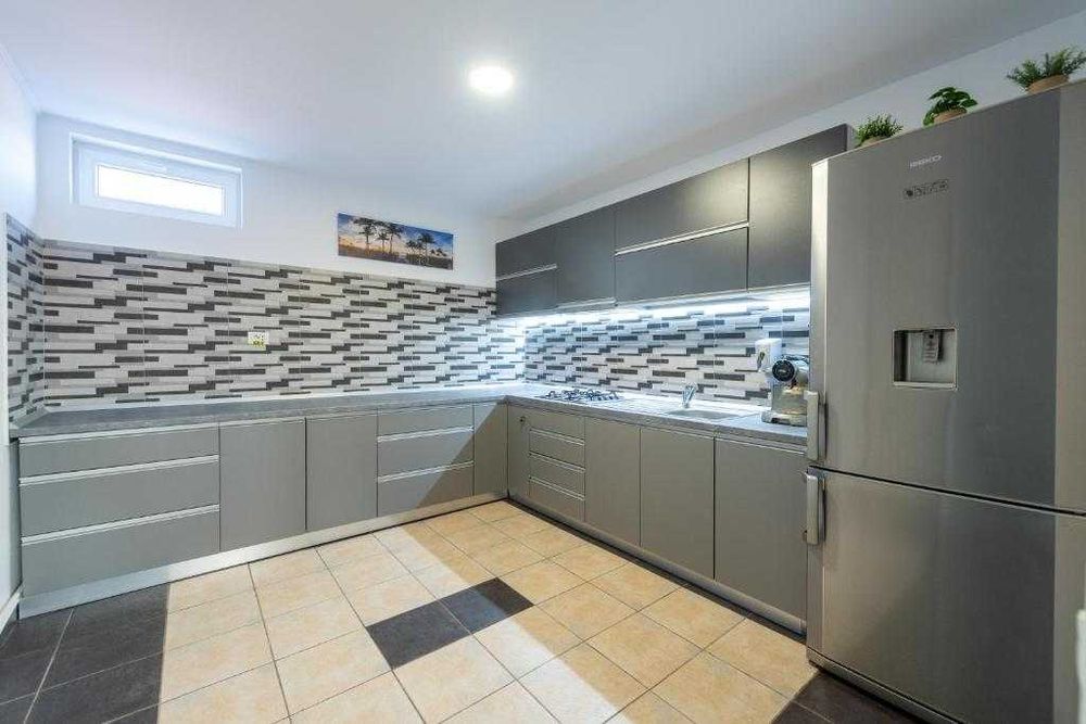 OCAZIE!! Vand Vila Casa Pensiune Eforie Nord 8 CAMERE Afacere la Cheie