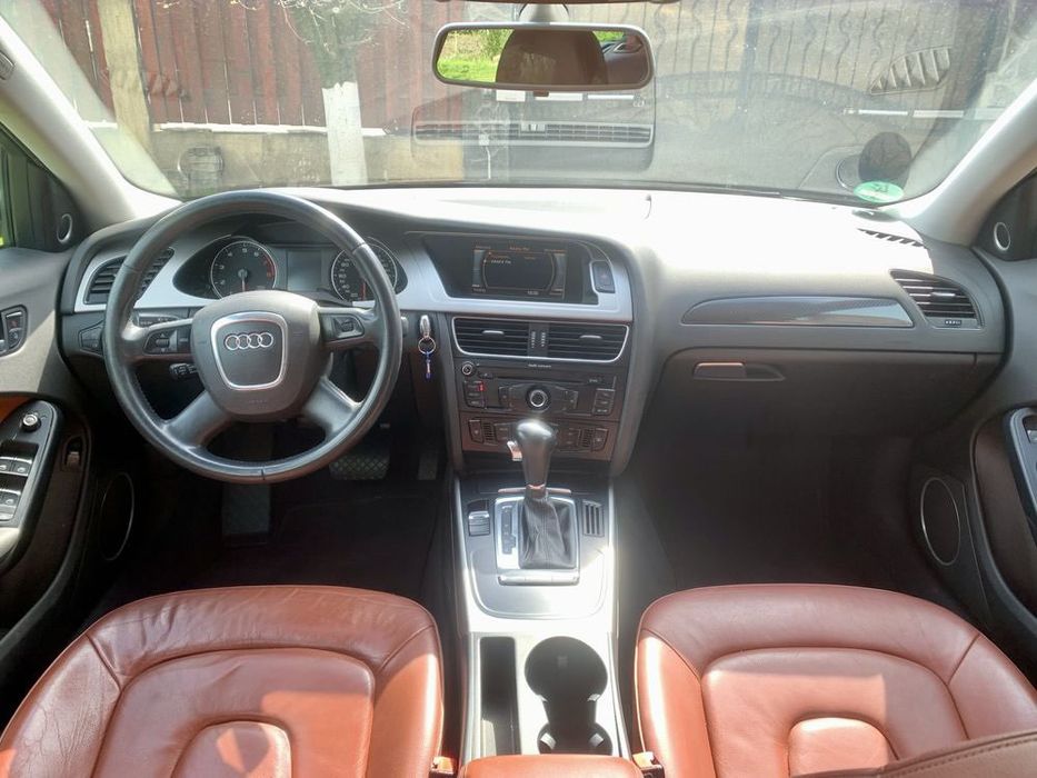 Vand/schimb a4b8 1.8 tfsi 160 de cai ,automata ,sitem audio bang&olufsen,senzori fata spate ,benzinara 2009 an