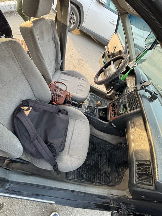 Продам машину Audi 80