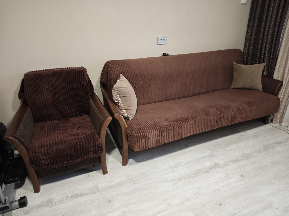 Продам диван и 2 кресла