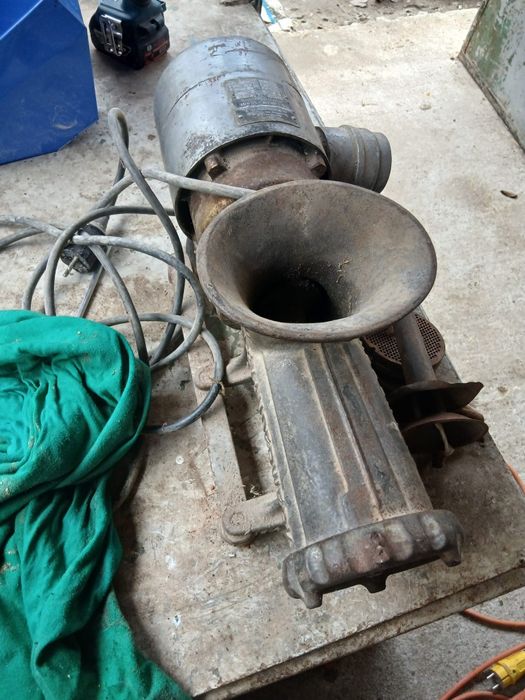 Masina de tocat carne Alexanderwerk 32