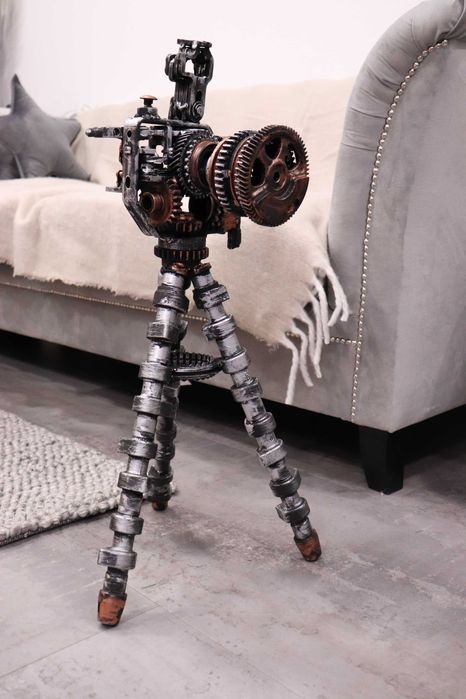 Sculptura Aparat foto-cadou deosebit din fier reciclar impatimiti foto