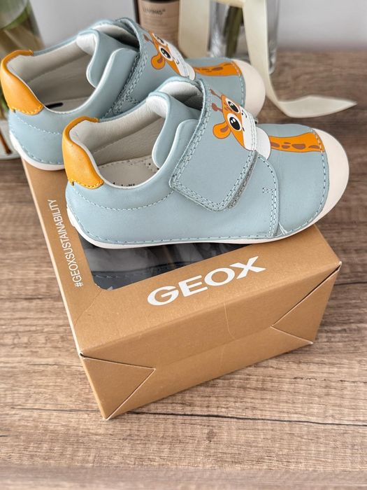 Vand adidasi Geox copii numarul 23 cu girafa