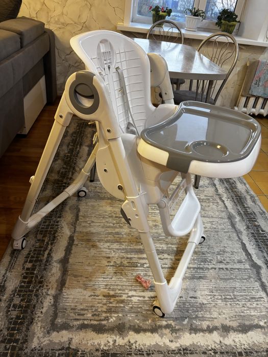 Продам стульчик для кормления