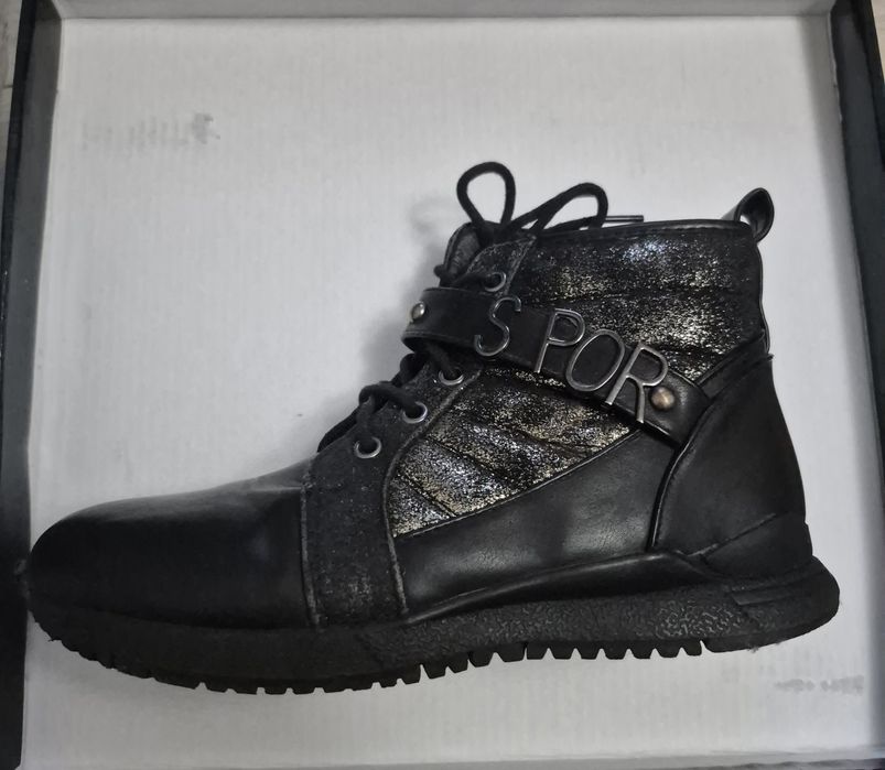 Детские ботинки на осень/весну